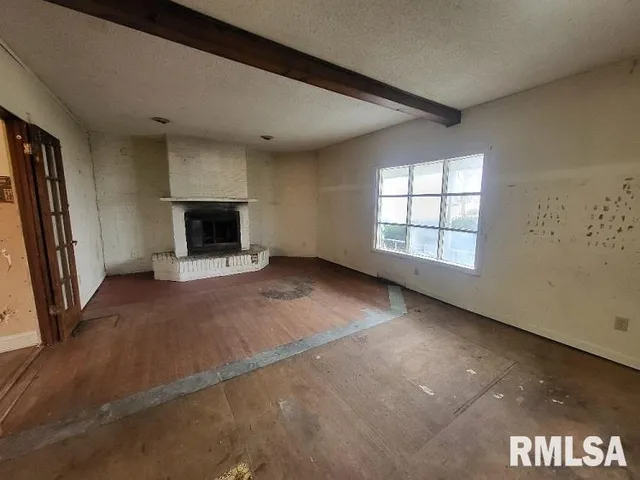 $17,900 | 523 Church Street, Cameron, IL 61423