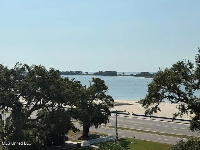 $1,800 | 520 Beach Boulevard, Unit 508, Biloxi, MS 39530