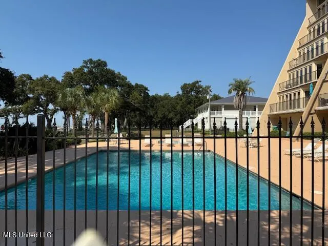 $1,800 | 520 Beach Boulevard, Unit 508, Biloxi, MS 39530