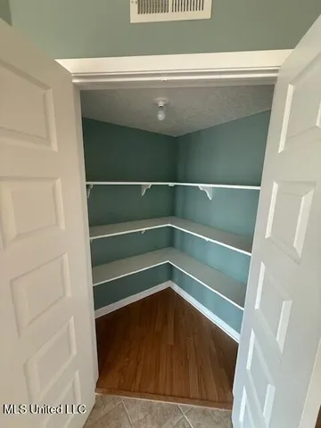 $1,800 | 520 Beach Boulevard, Unit 508, Biloxi, MS 39530