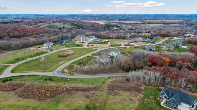 $150,000 | 463 Fieldstone Court, Hudson, WI 54016