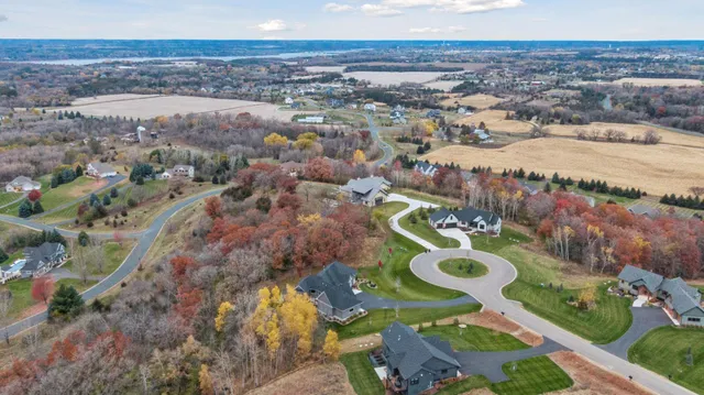 $150,000 | 463 Fieldstone Court, Hudson, WI 54016