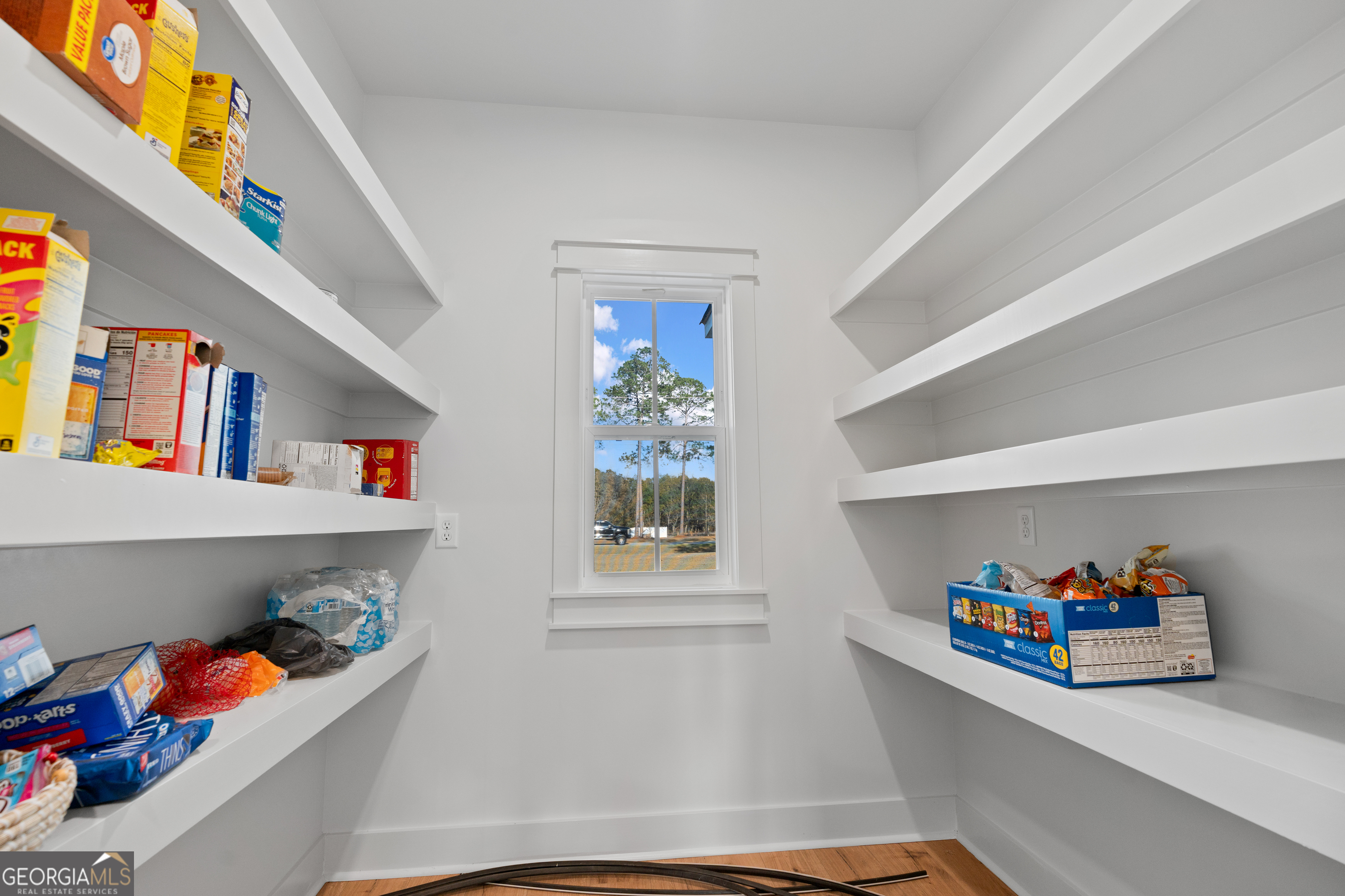 4005 Golfview Drive Blackshear, GA 31516 - Photo 13 of 40 a room with toys and stairs