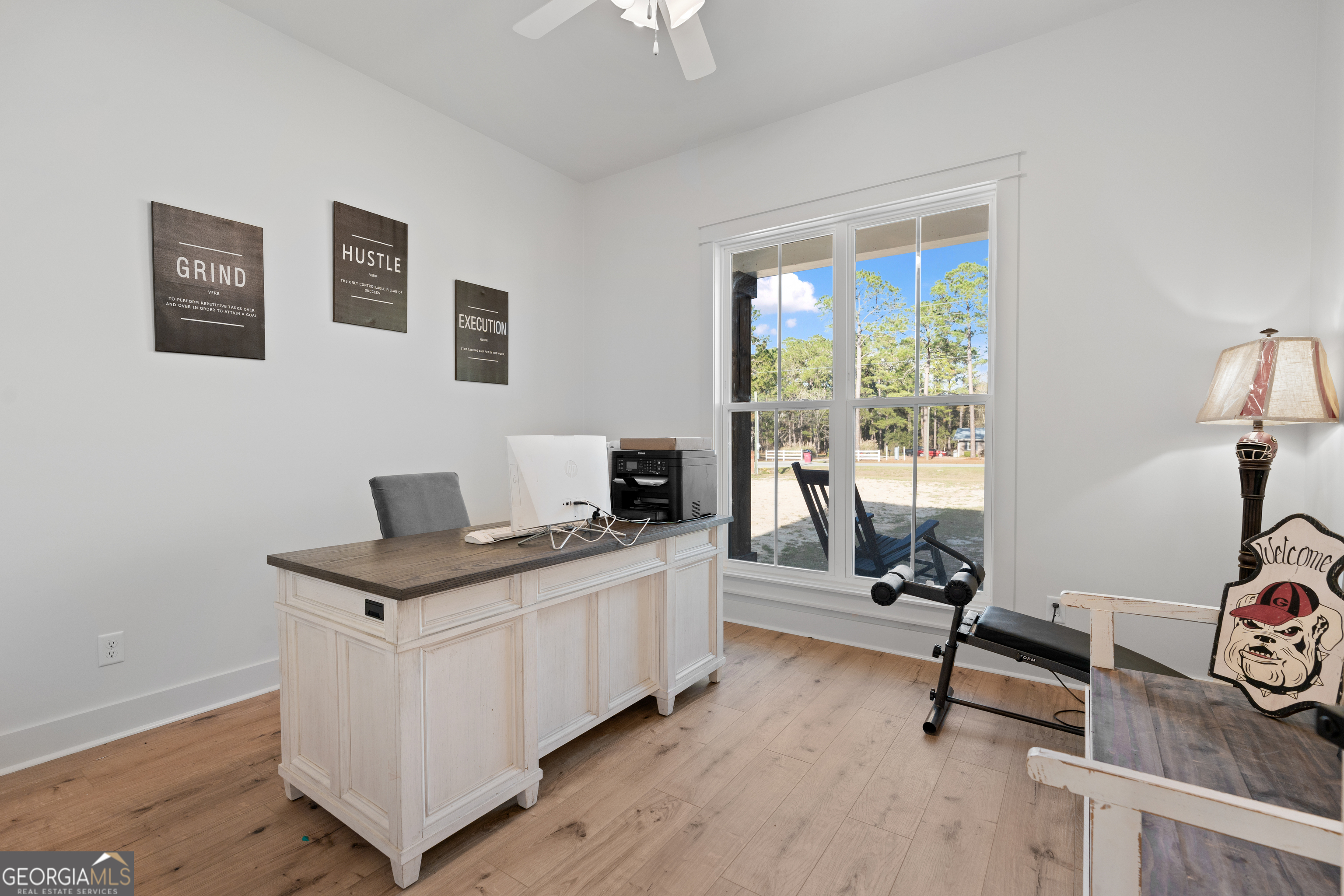 4005 Golfview Drive Blackshear, GA 31516 - Photo 24 of 40 a view of a livingroom with workspace and a window