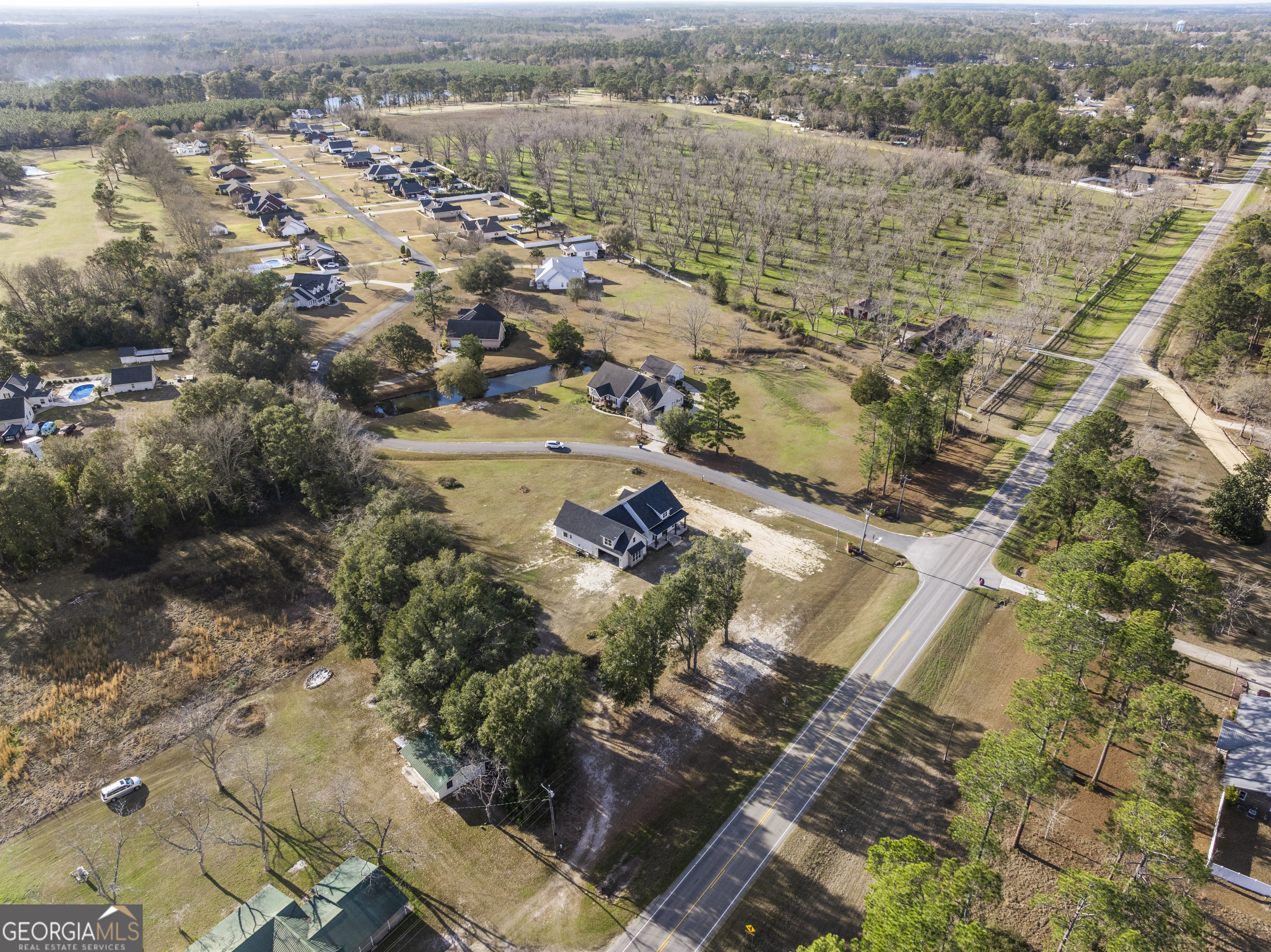 4005 Golfview Drive Blackshear, GA 31516 - Photo 37 of 40 an aerial view of residential houses with outdoor space