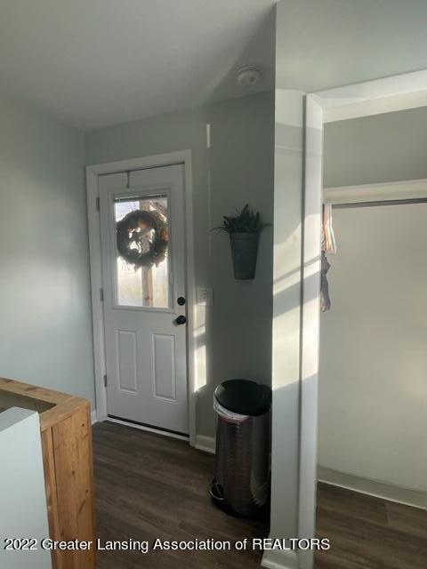 2601 North Aurelius Road Lansing, MI 48910 - Photo 20 of 26 Back Entry