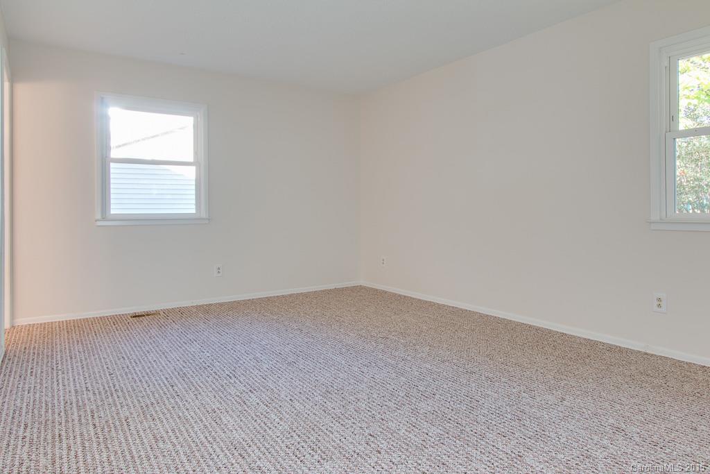 1438 Thermal Road Charlotte, NC 28212 - Photo 9 of 16 Gallery Image 9