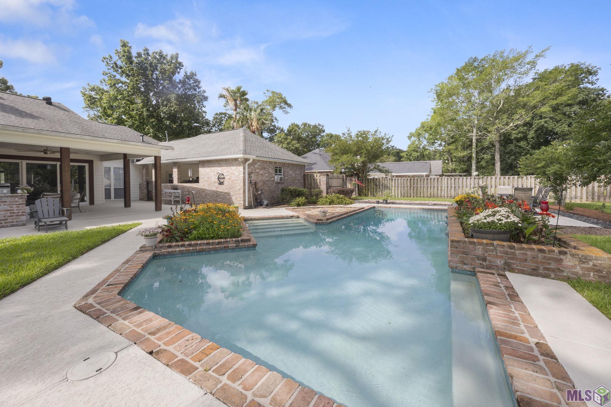 18155 Creek Hollow Road Baton Rouge, LA 70817 - Photo 28 of 42