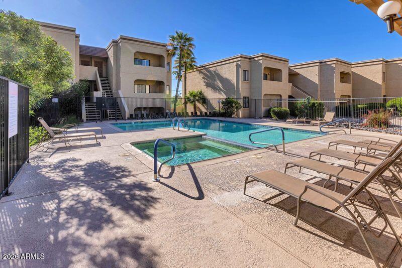 5500 North Valley View Road, Unit 101 Tucson, AZ 85718 - Photo 3 of 26 Community Spa and Pool Area