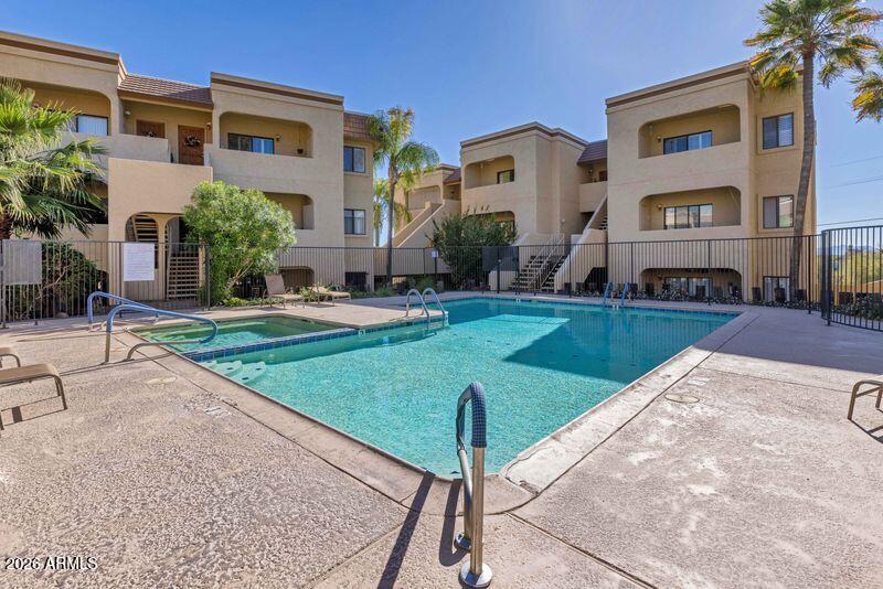 5500 North Valley View Road, Unit 101 Tucson, AZ 85718 - Photo 4 of 26 Community Pool and Spa