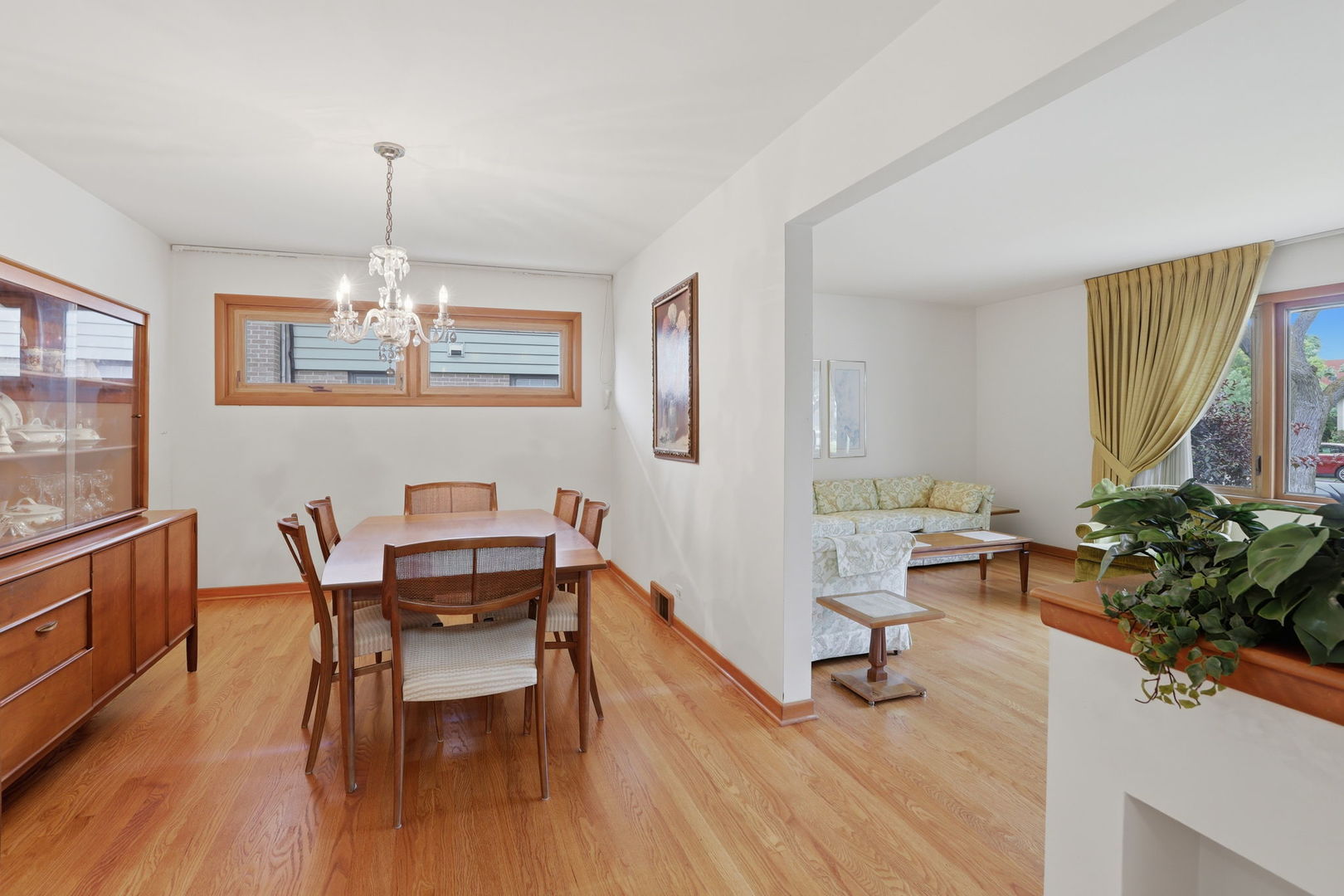 1443 Crain Street Park Ridge, IL 60068 - Photo 17 of 39 Gallery Image 17
