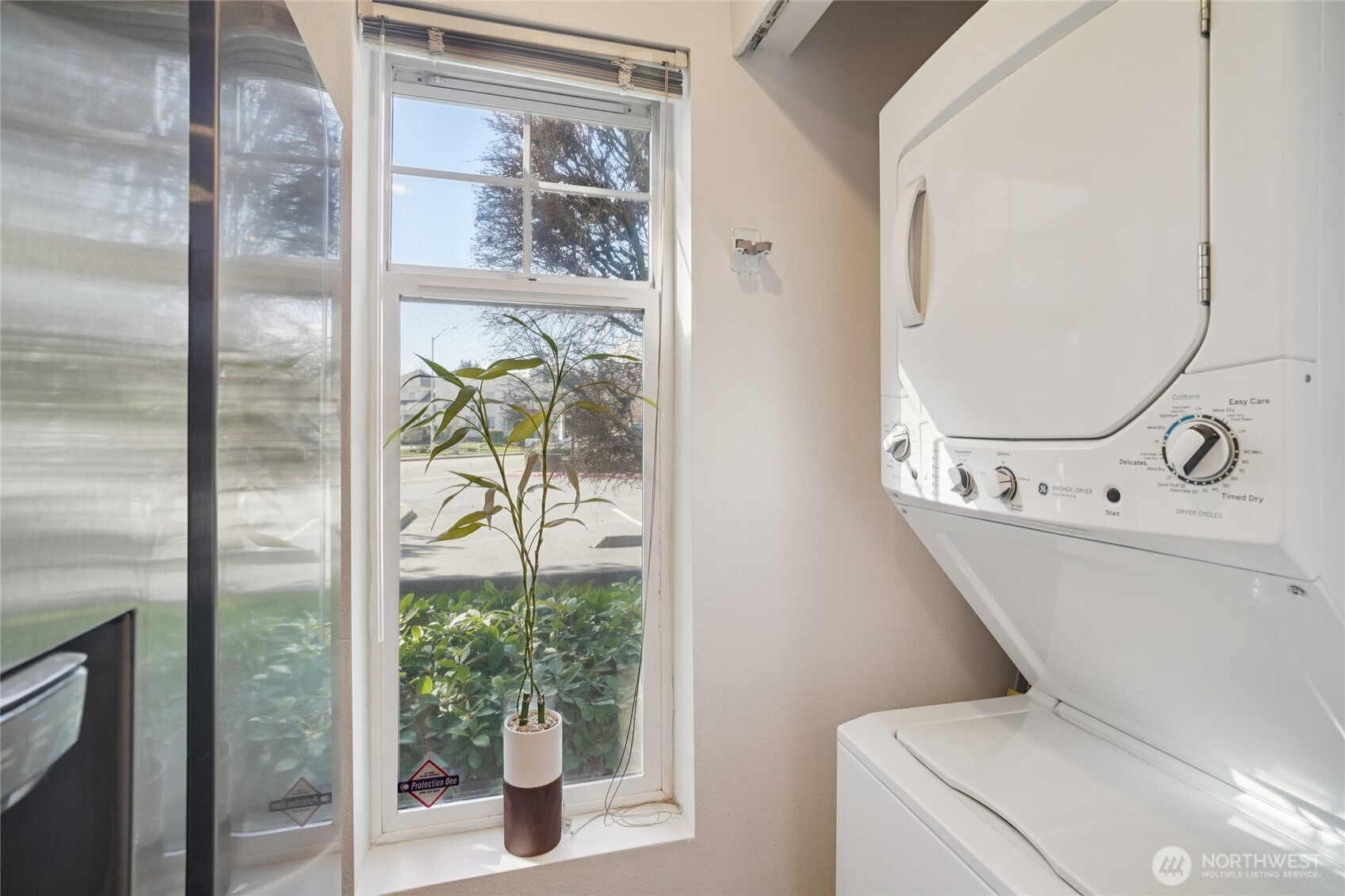 23628 55th Place South, Unit 153 Kent, WA 98032 - Photo 13 of 28 a bathroom with a toilet and a sink