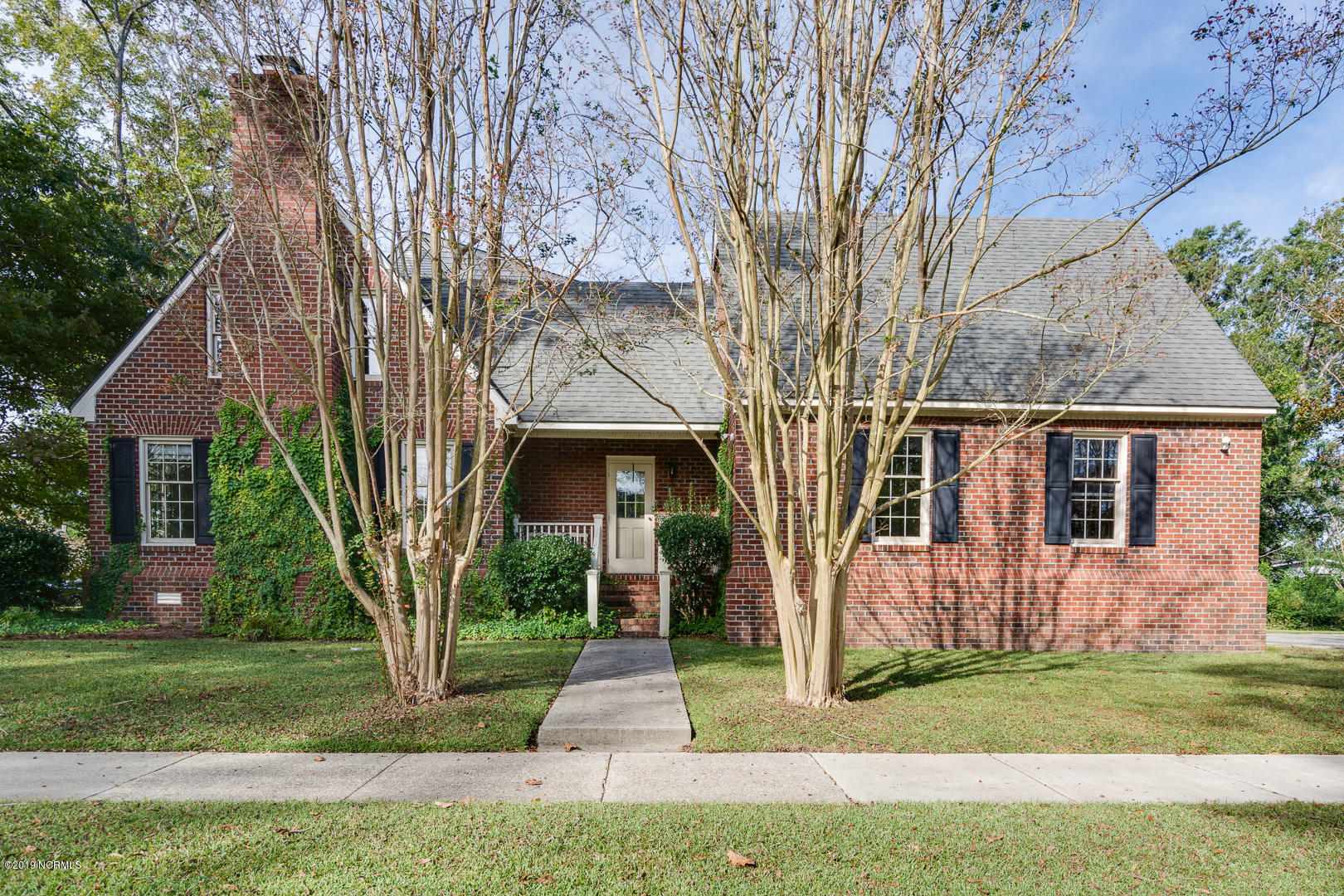 1602 Tryon Road New Bern, NC 28560 - Photo 5 of 53 Side Entrance!