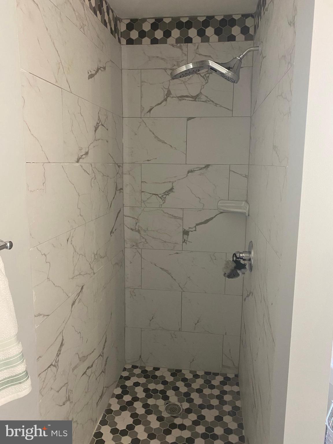 475 Round Up Road Lusby, MD 20657 - Photo 20 of 30 Oversized Shower - Master BTH