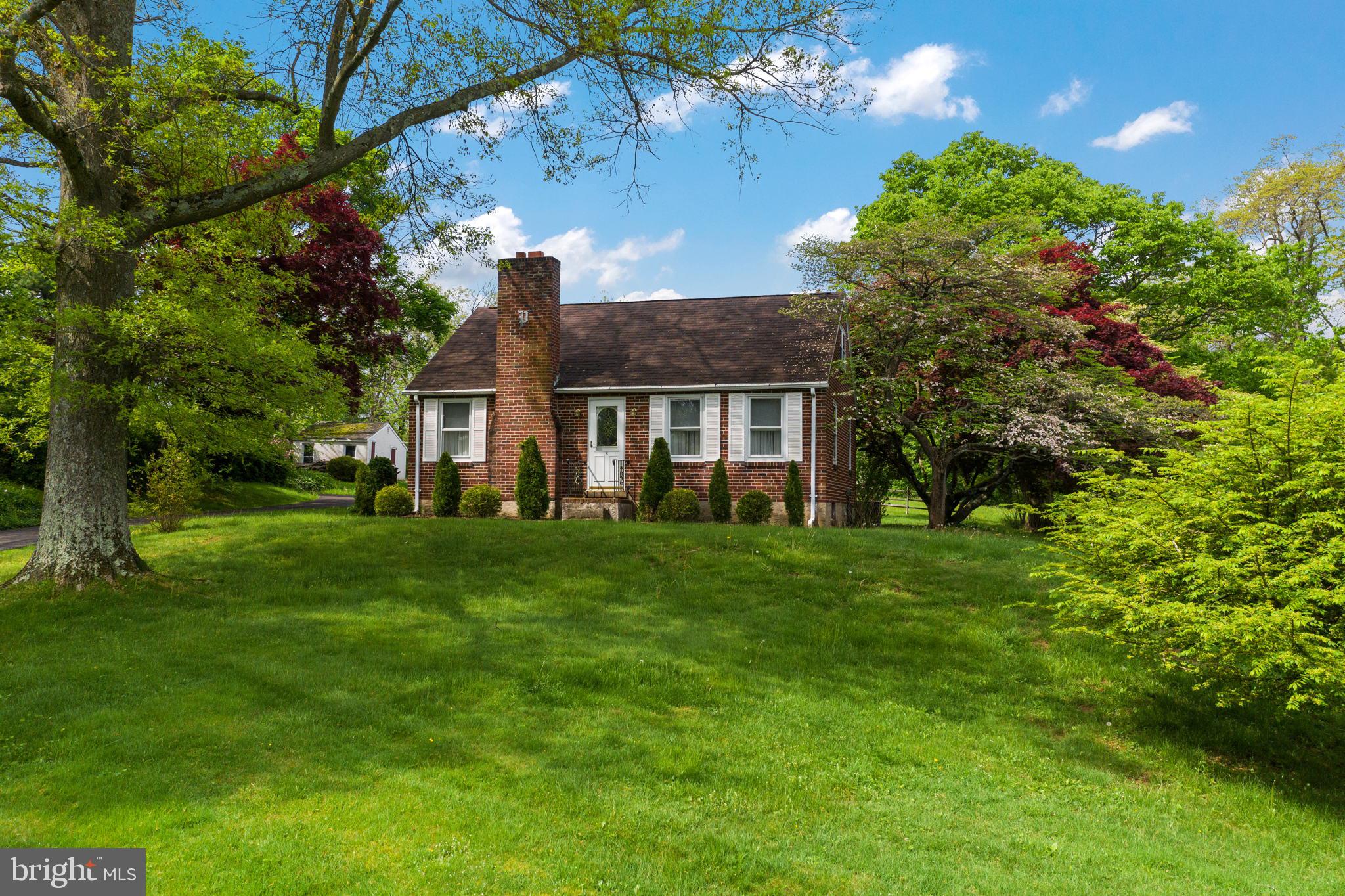 516 Saylors Mill Road Spring City, PA 19475 - Photo 3 of 44 Gallery Image 3