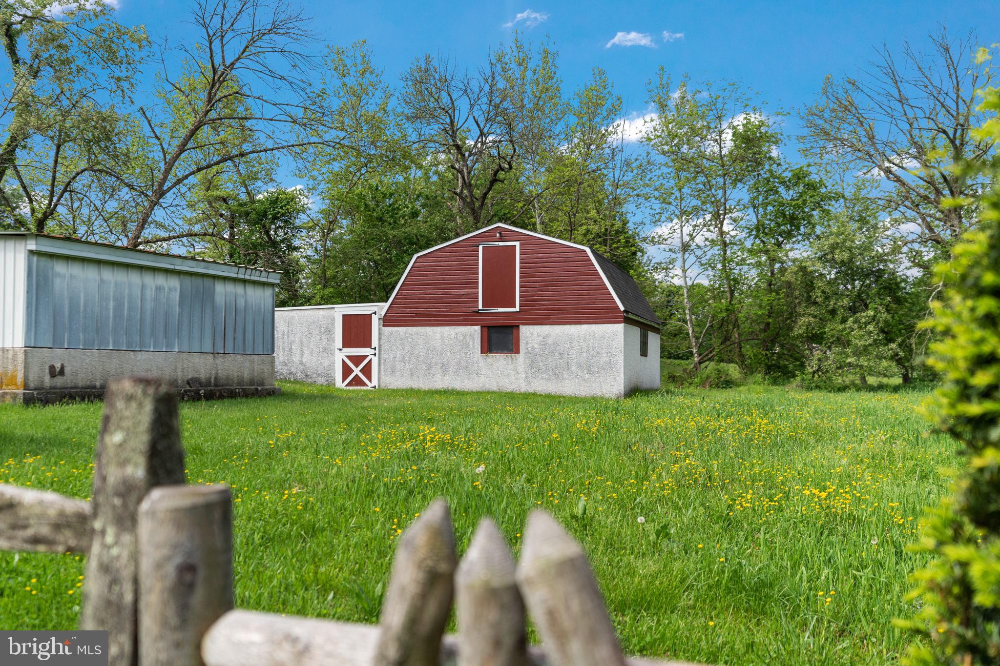 516 Saylors Mill Road Spring City, PA 19475 - Photo 34 of 44 Barn