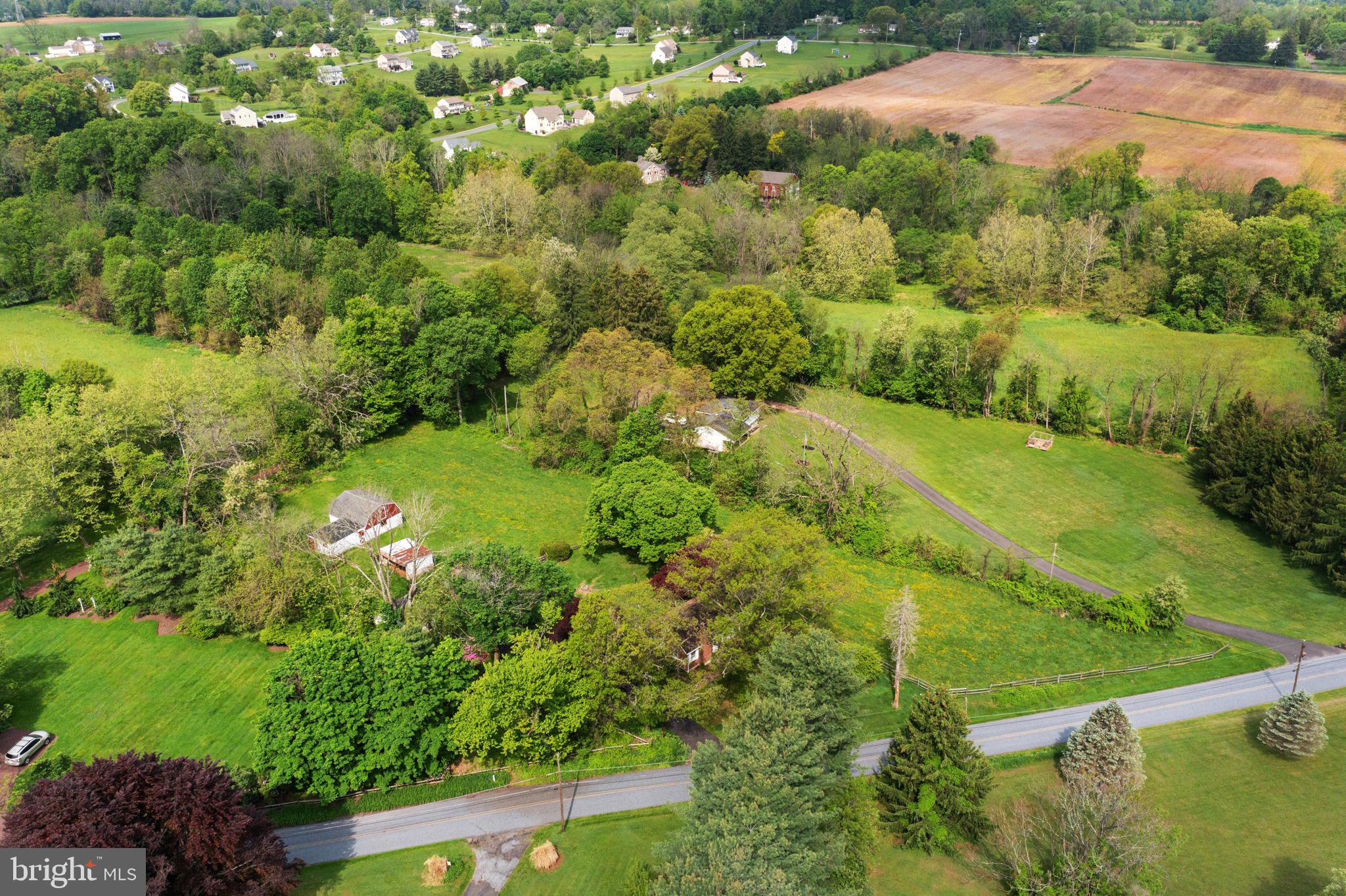516 Saylors Mill Road Spring City, PA 19475 - Photo 10 of 44 Aerial Neighborhood View