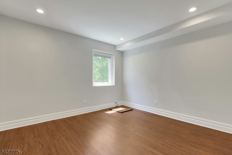 16 Exeter Road Short Hills, NJ 07078 - Photo 42 of 49