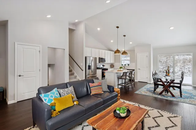 $475,000 | 1106 Meadow Lane, Waconia, MN 55387