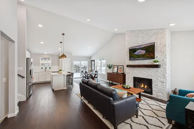 $475,000 | 1106 Meadow Lane, Waconia, MN 55387