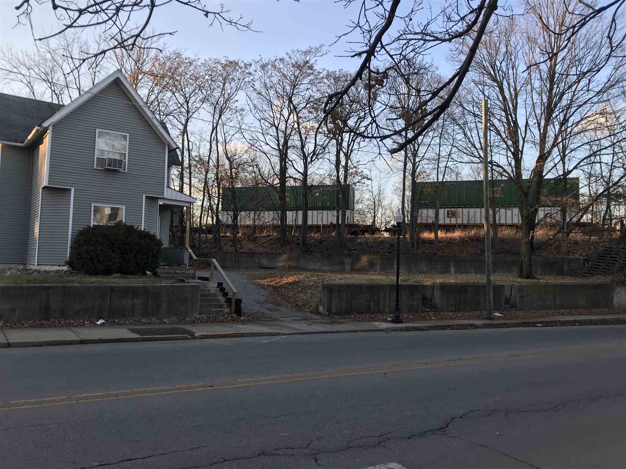 2120 Broadway Fort Wayne, IN 46802 - Photo 2 of 5