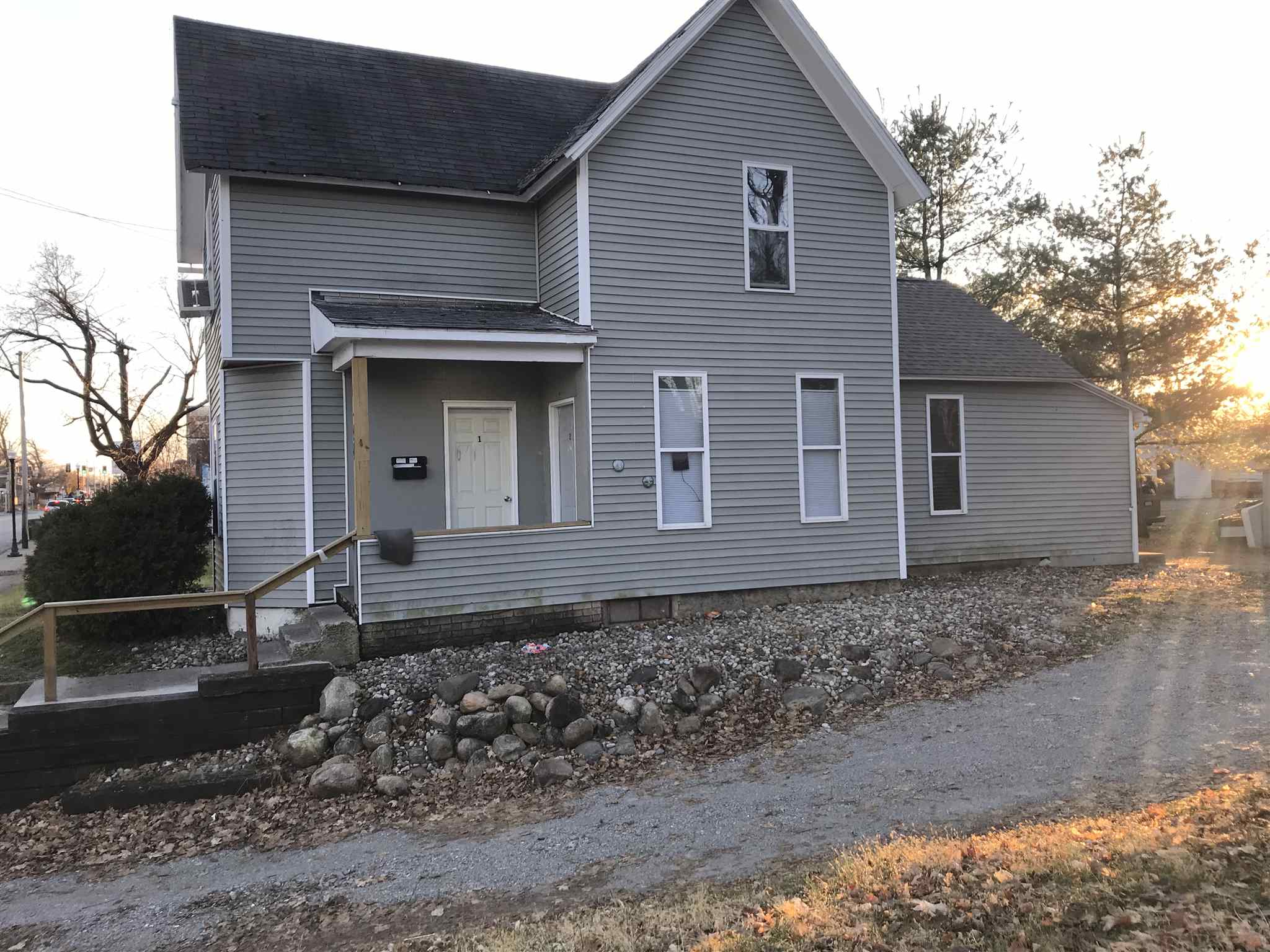 2120 Broadway Fort Wayne, IN 46802 - Photo 3 of 5