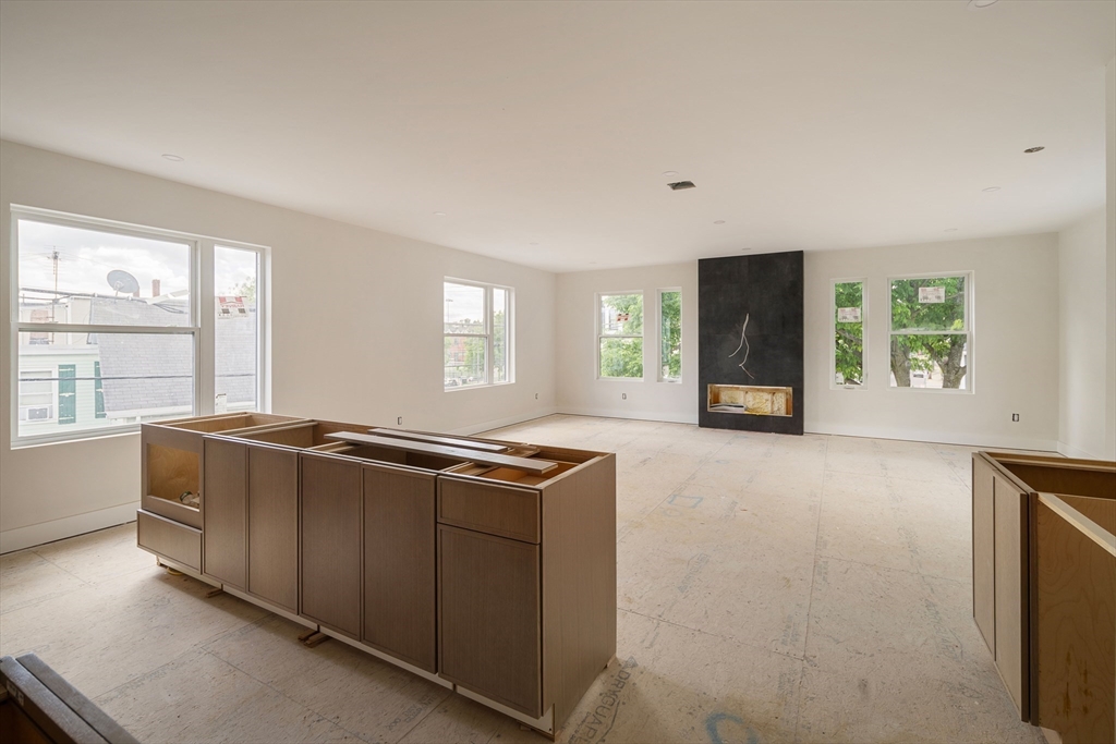 60 Franklin Street, Unit 1 Somerville, MA 02145 - Photo 5 of 11