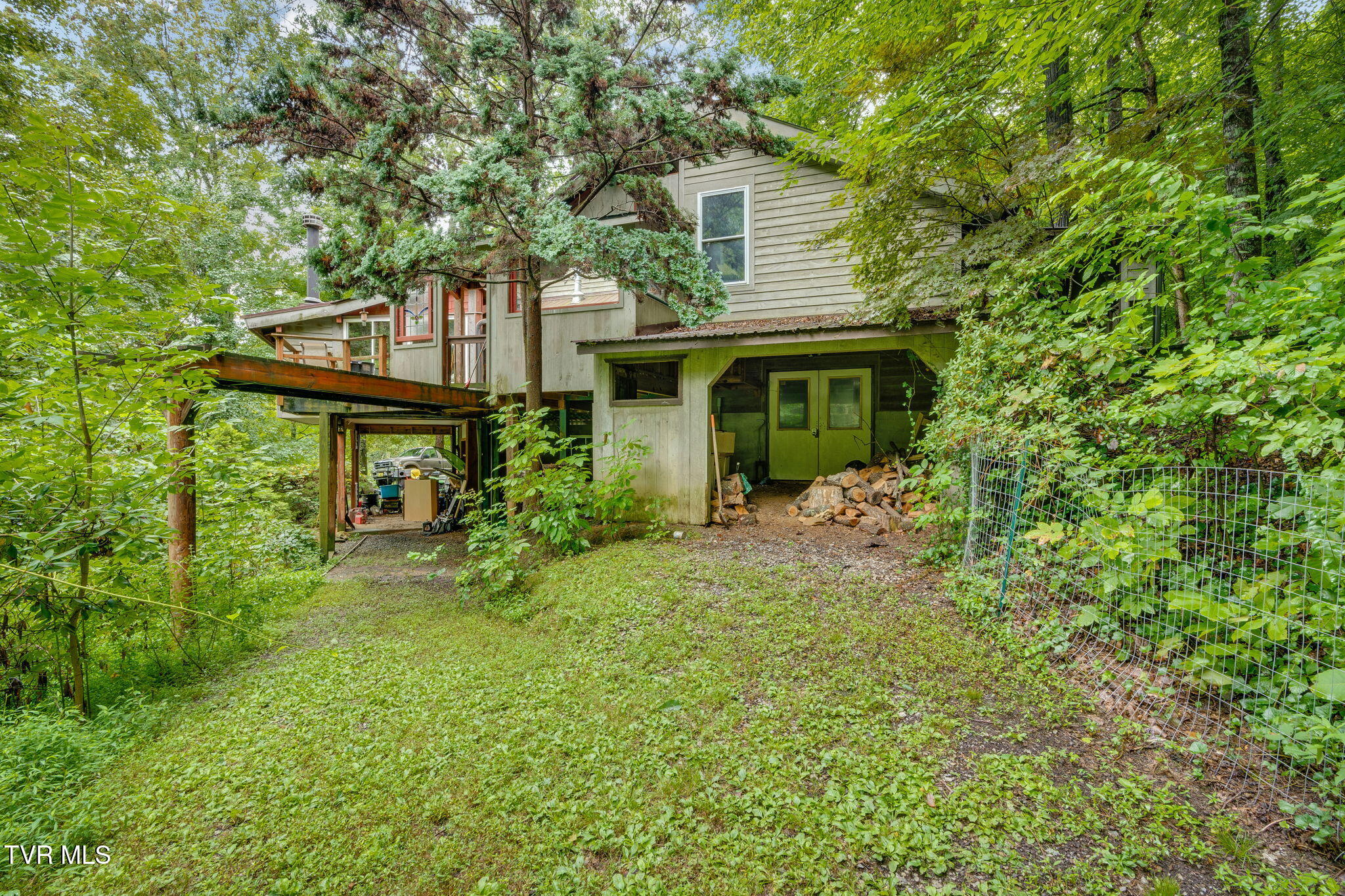 1530 Powder Branch Road Johnson City, TN 37601 - Photo 23 of 30 030