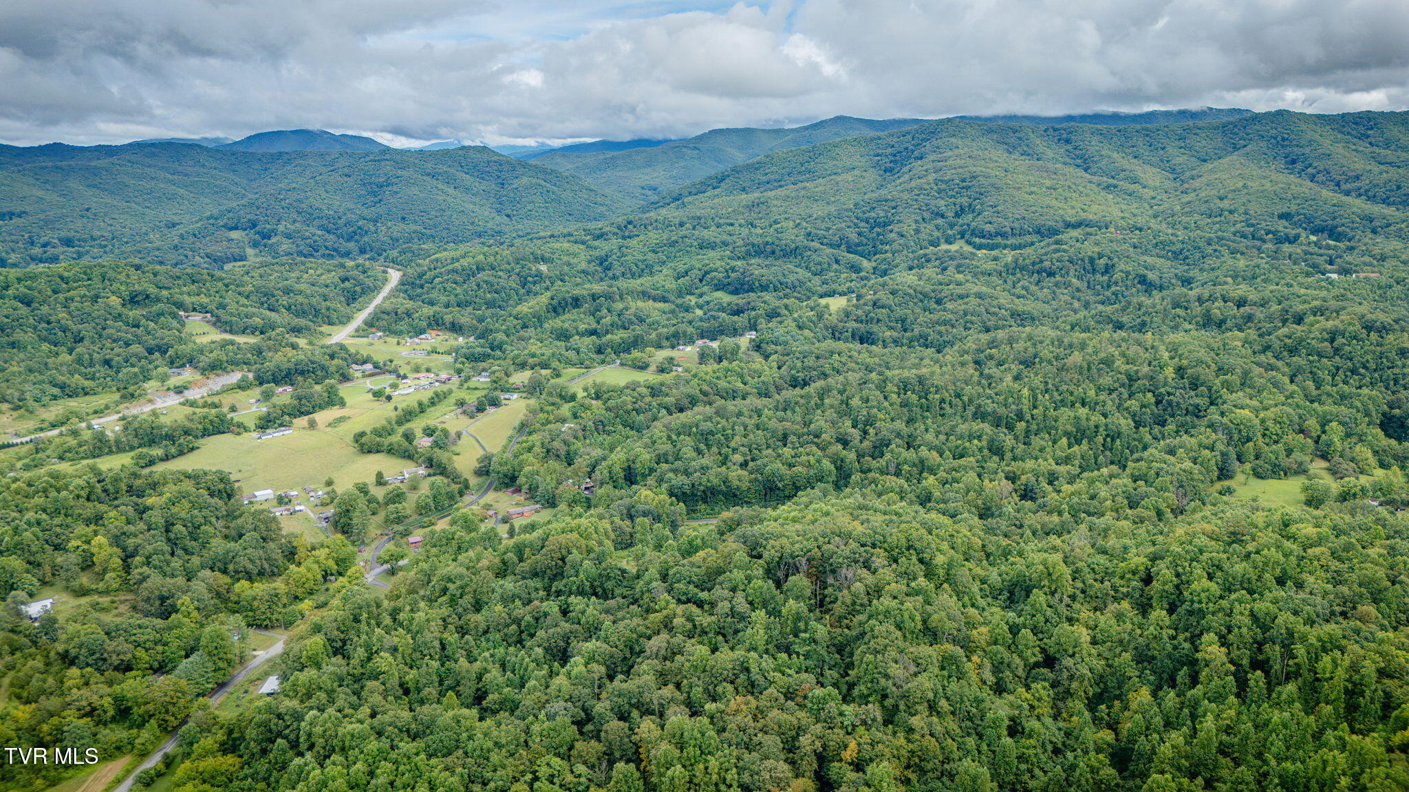 1530 Powder Branch Road Johnson City, TN 37601 - Photo 29 of 30 105