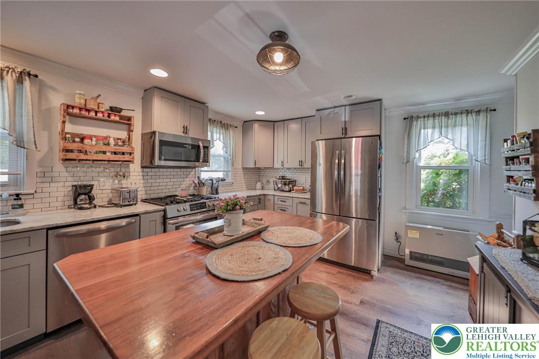 181 East Moorestown Road Wind Gap, PA 18091 - Photo 23 of 52 Gallery Image 23