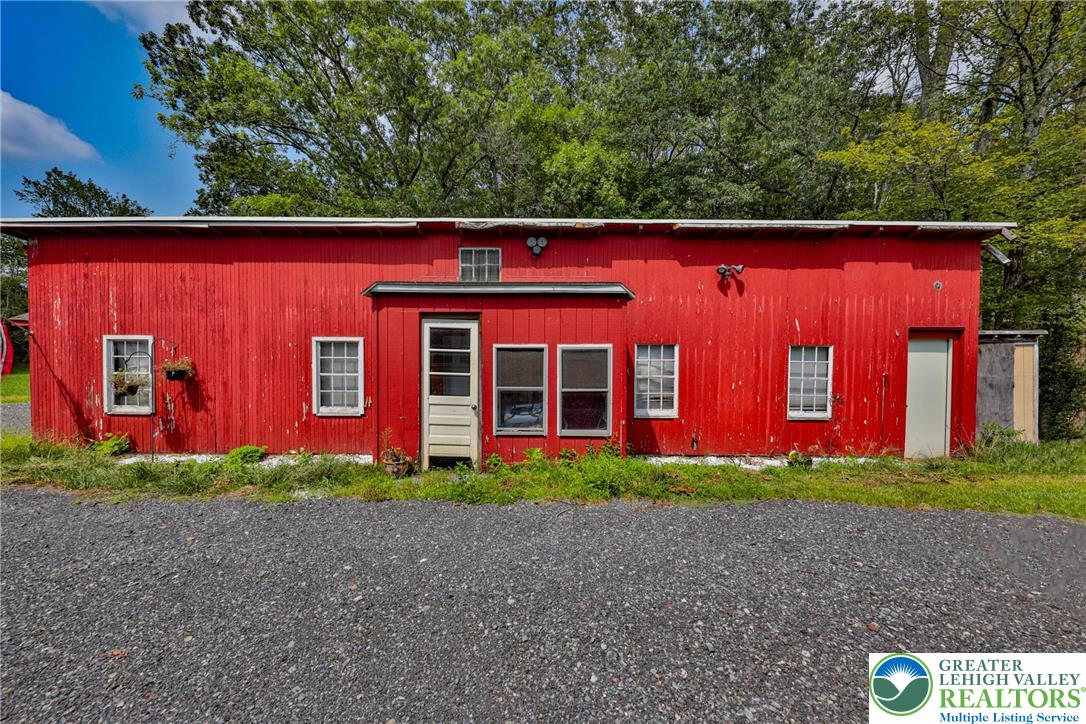 181 East Moorestown Road Wind Gap, PA 18091 - Photo 40 of 52 Gallery Image 40