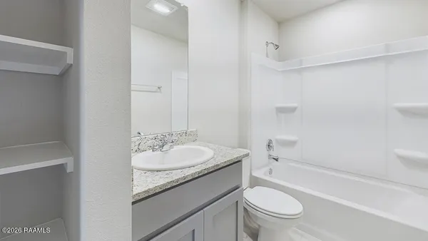 $231,000 | 160 Cottage Cove Drive, Maurice, LA 70555