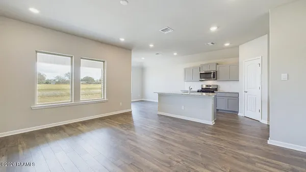 $231,000 | 160 Cottage Cove Drive, Maurice, LA 70555