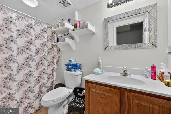$675,000 | 611 Hunting Ridge Drive, Frederick, MD 21703