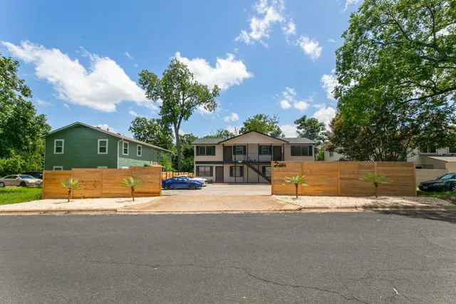 $1,275 | 3460 Willowrun Drive, Unit C, Austin, TX 78704