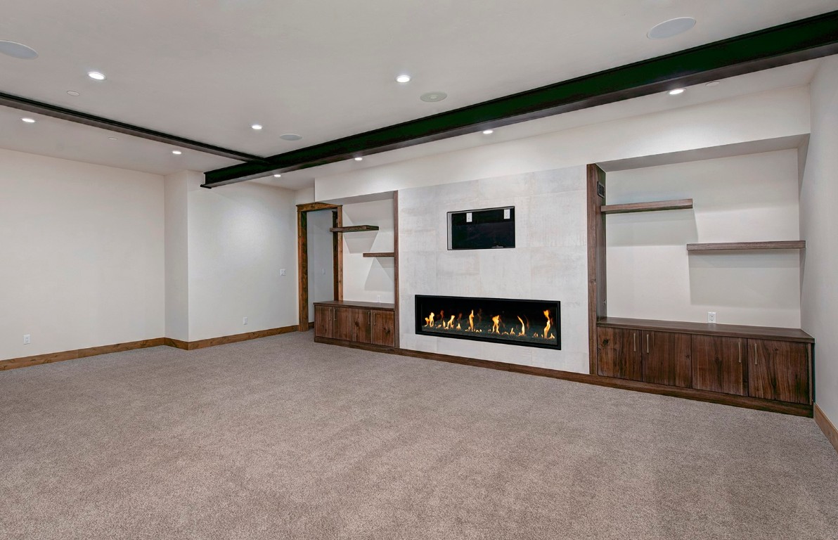 25 Tip Top Trail Keystone, CO 80435 - Photo 32 of 39 a view of a hallway with a couch