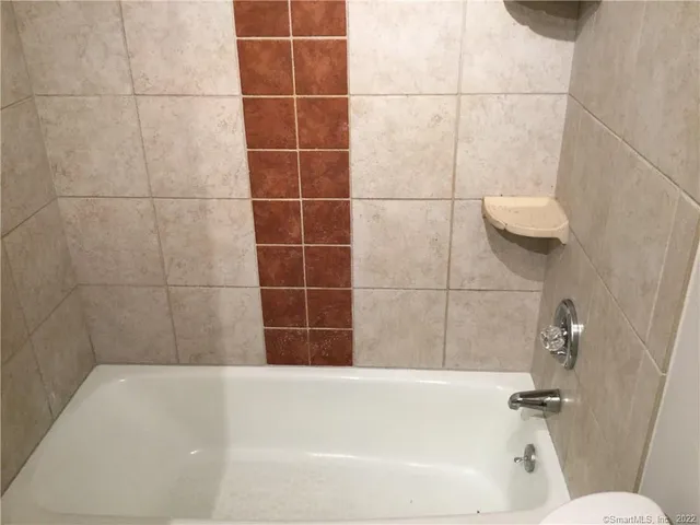 $1,850 | 157 Woodland Drive, Unit 157, Cromwell, CT 06416