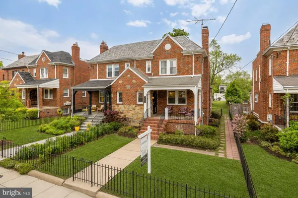 $870,000 | 325 Oglethorpe Street Northwest, Washington, DC 20011