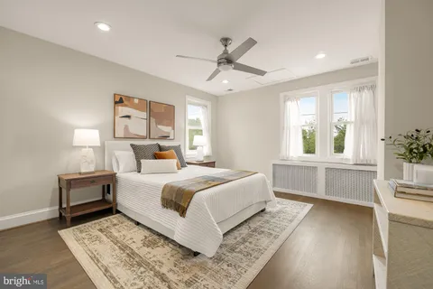 $870,000 | 325 Oglethorpe Street Northwest, Washington, DC 20011