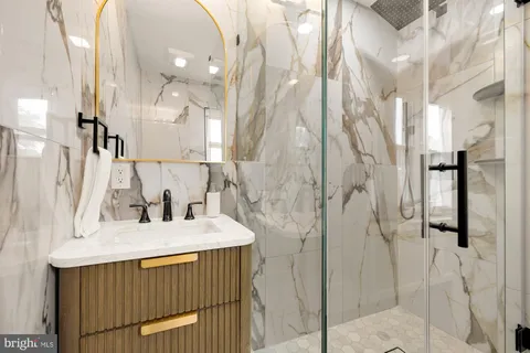 $870,000 | 325 Oglethorpe Street Northwest, Washington, DC 20011
