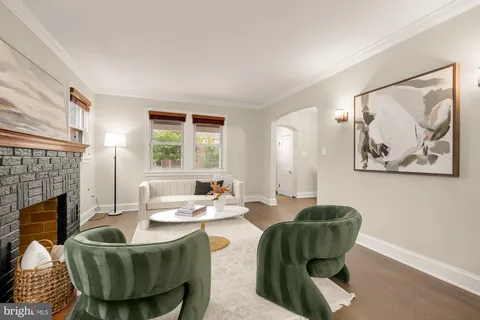 $870,000 | 325 Oglethorpe Street Northwest, Washington, DC 20011