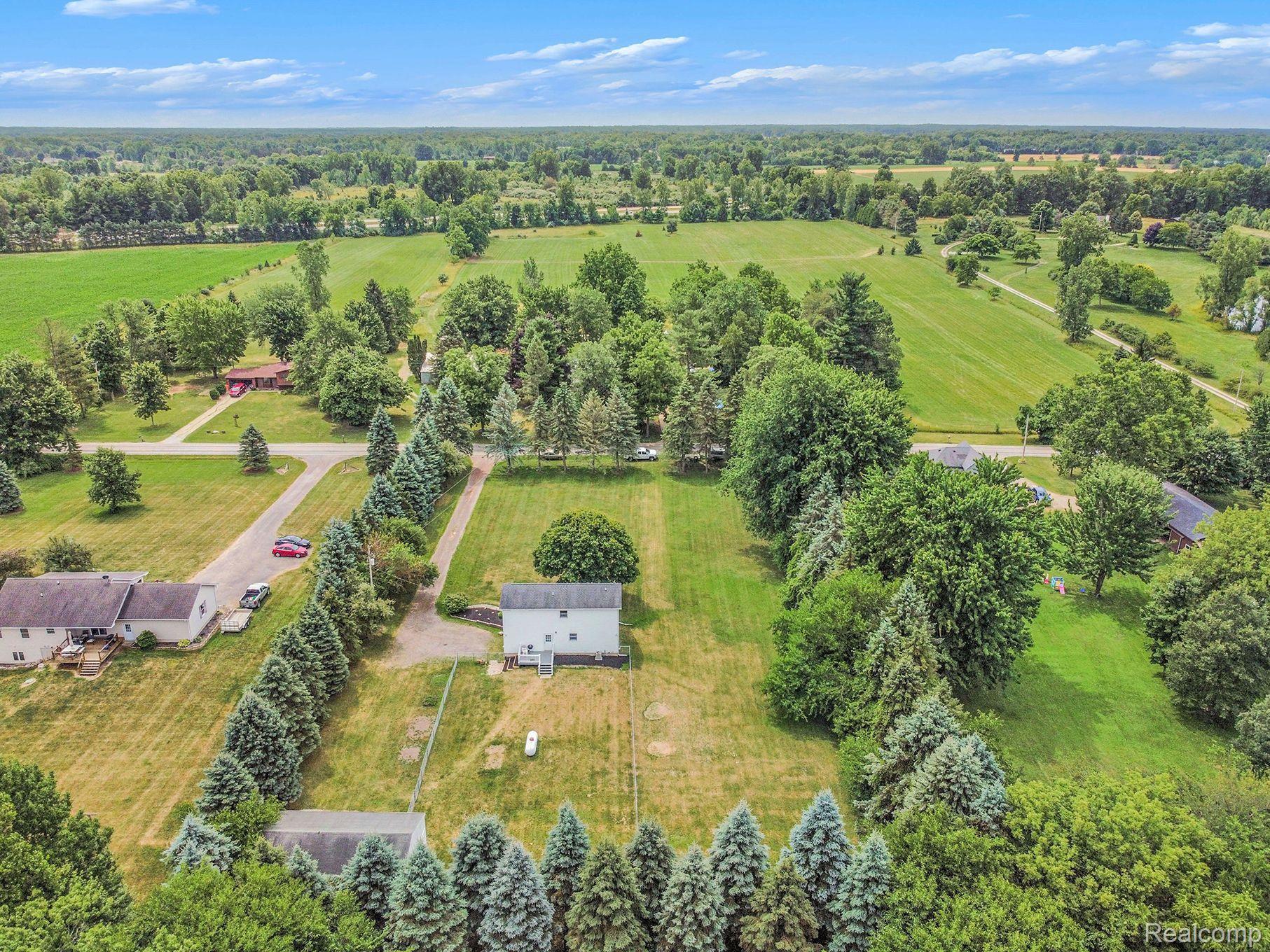 999 Tyrrell Road Bancroft, MI 48414 - Photo 19 of 29 Gallery Image 19