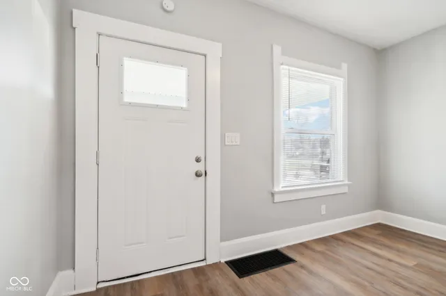 $215,000 | 2114 North Dexter Street, Indianapolis, IN 46202