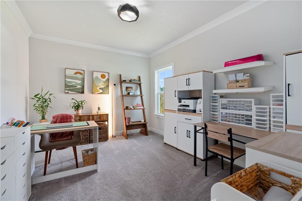114 Marketplace Avenue Coraopolis, PA 15108 - Photo 14 of 32 a view of a livingroom with furniture and a kitchen