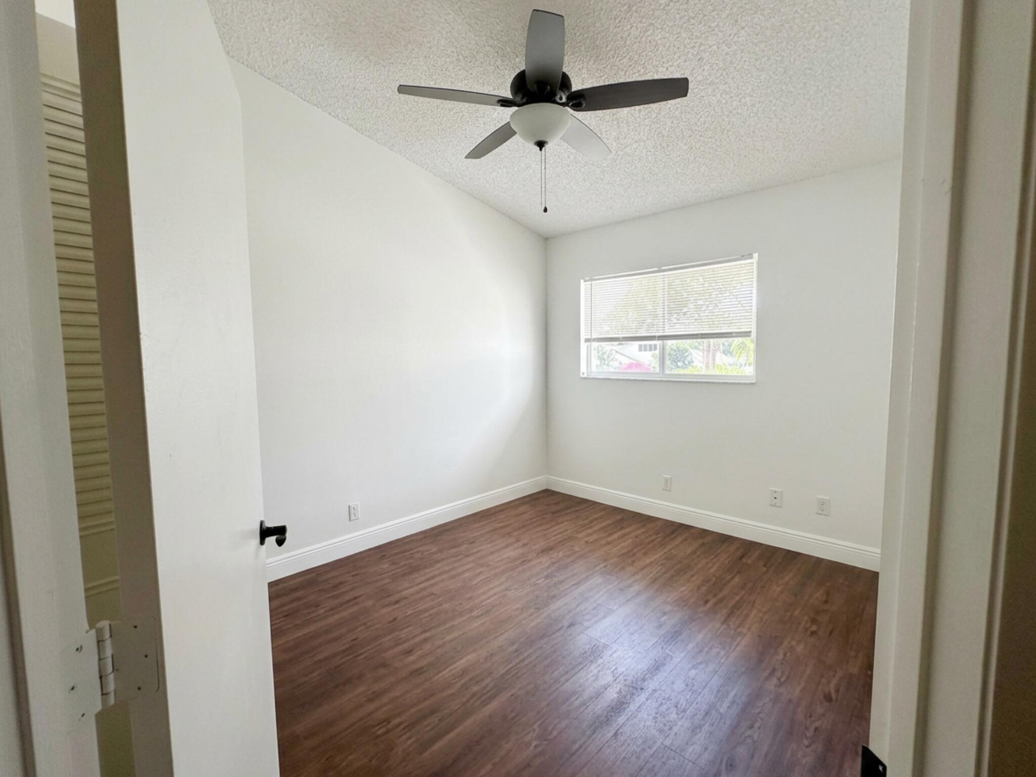 6207 Old Court Road, Unit 604 Boca Raton, FL 33433 - Photo 14 of 18 Bedroom 1