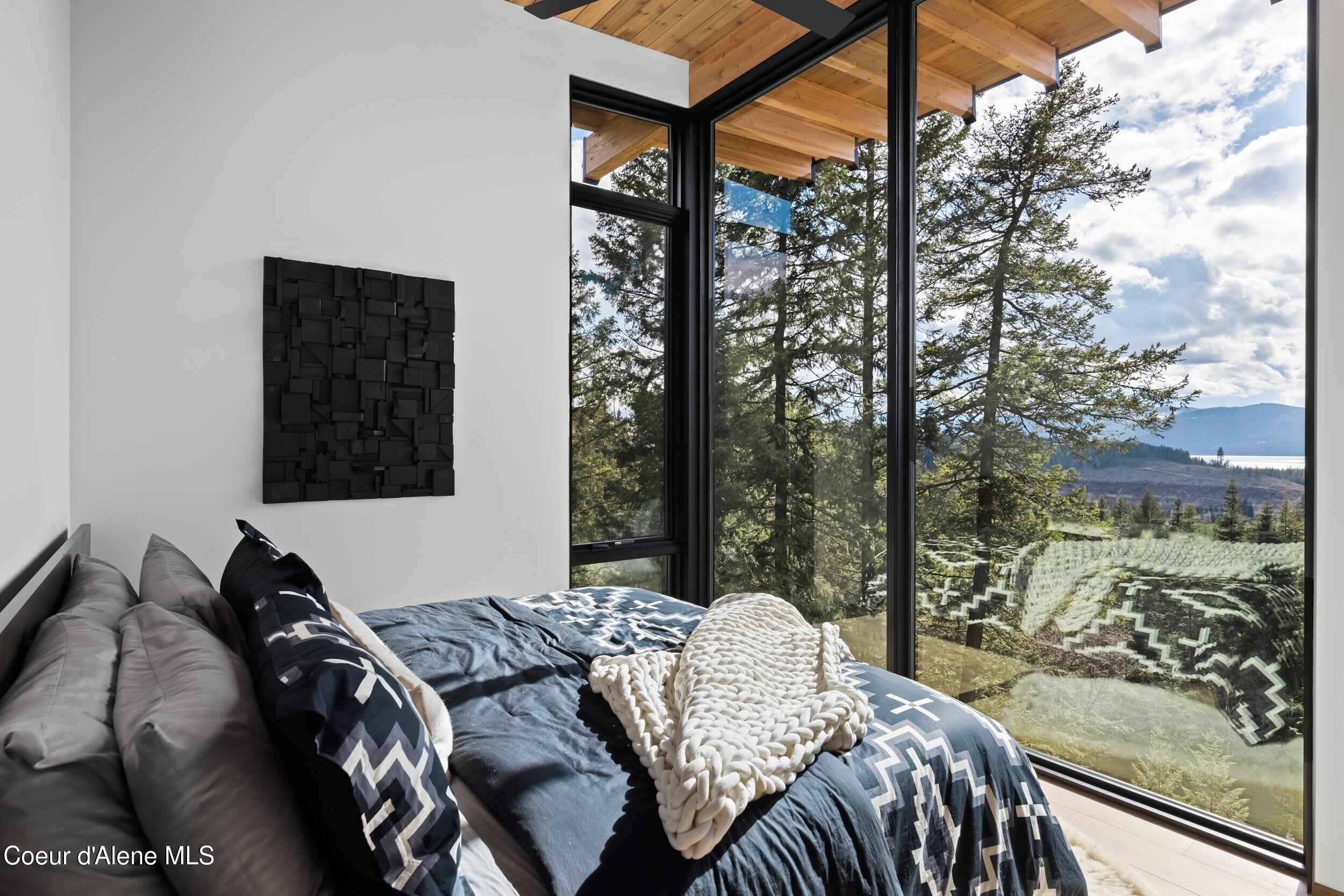 5 Crystal Springs Road Sandpoint, ID 83864 - Photo 12 of 74 Wall of Windows