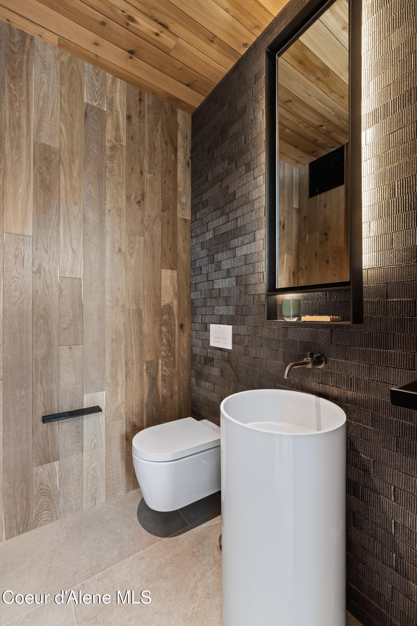 5 Crystal Springs Road Sandpoint, ID 83864 - Photo 16 of 74 Bathroom Concept