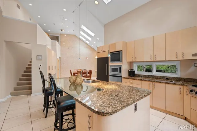 $2,000,000 | 1800 West Adams Avenue, Kirkwood, MO 63122