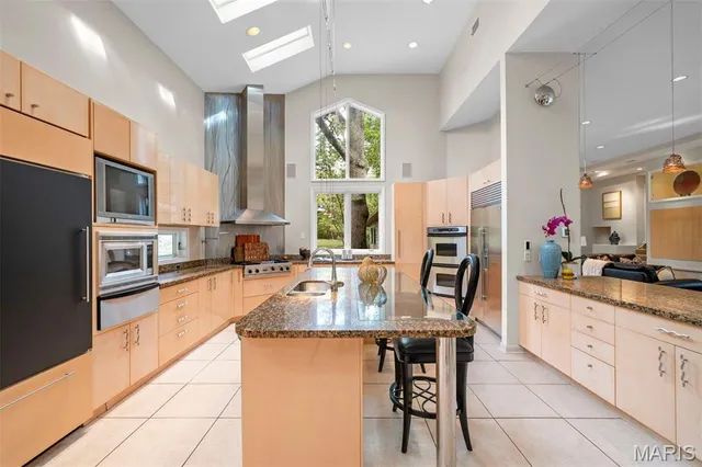 $2,000,000 | 1800 West Adams Avenue, Kirkwood, MO 63122