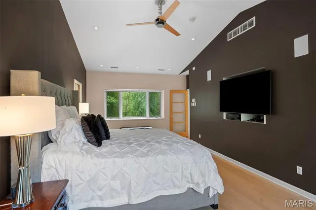 $2,000,000 | 1800 West Adams Avenue, Kirkwood, MO 63122